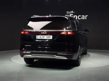 2022 Kia Carnival с пробегом 30 597 км
