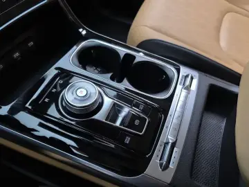 2023 Kia Carnival с пробегом 46 955 км