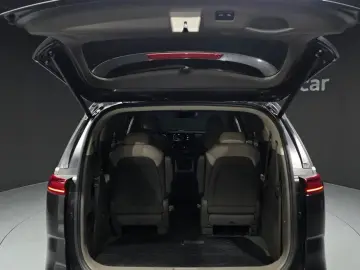 2021 Kia Carnival с пробегом 93 946 км