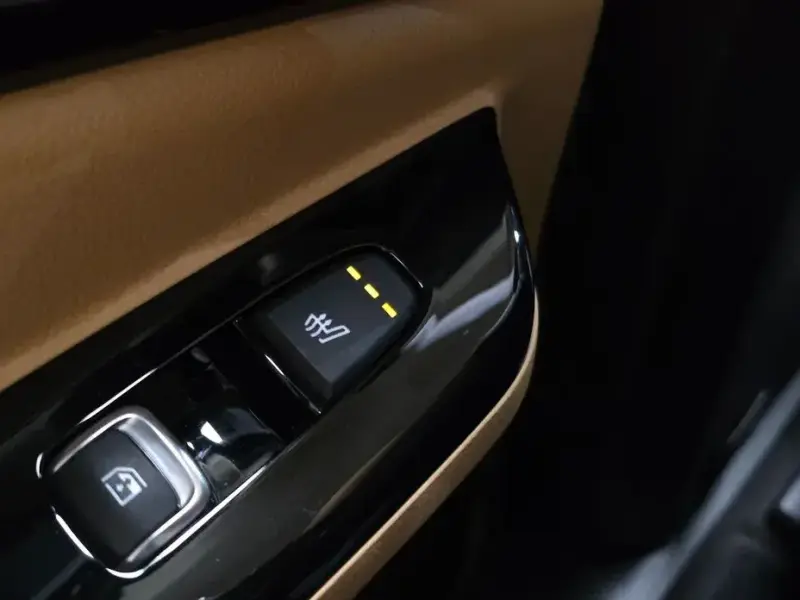 2023 Kia Carnival с пробегом 46 955 км