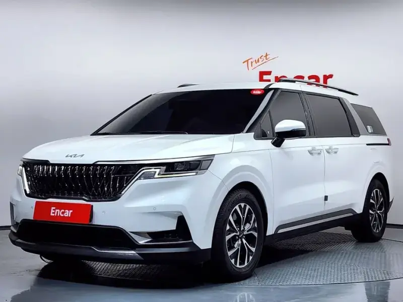 2022 Kia Carnival с пробегом 65 631 км