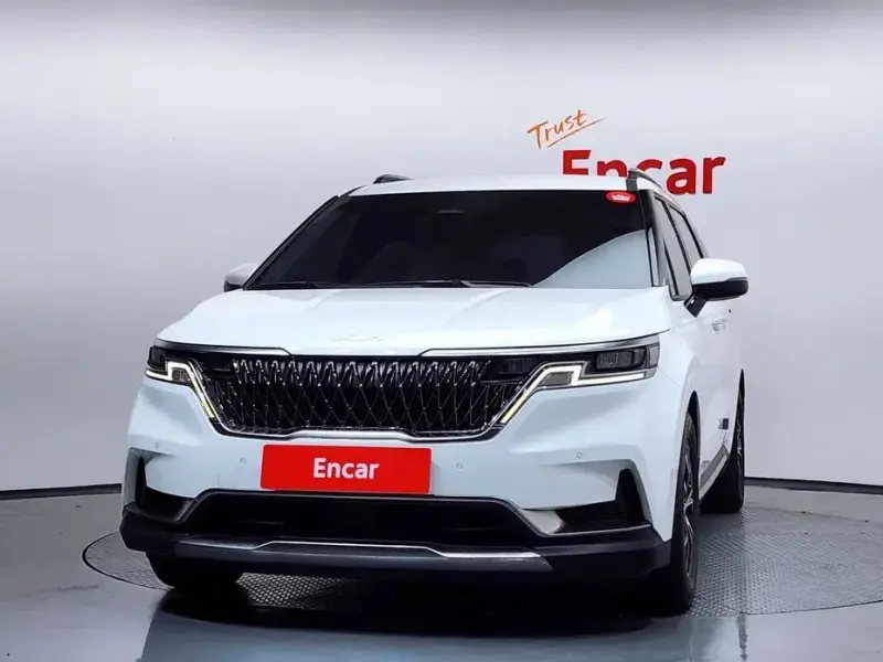 2022 Kia Carnival с пробегом 65 631 км