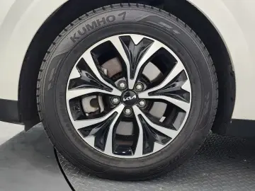 2022 Kia Carnival с пробегом 65 631 км