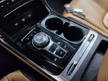 2022 Kia Carnival с пробегом 65 631 км