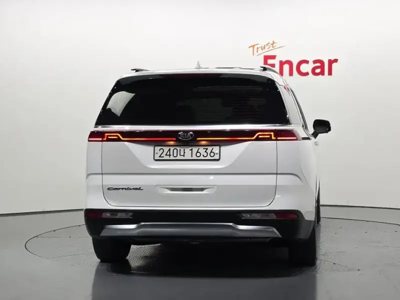 2021 Kia Carnival с пробегом 192 436 км