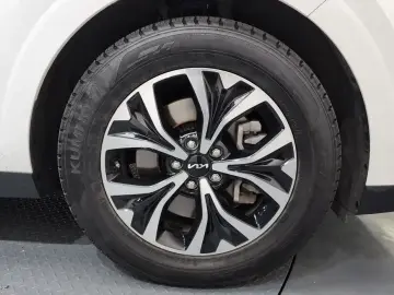 2022 Kia Carnival с пробегом 65 623 км