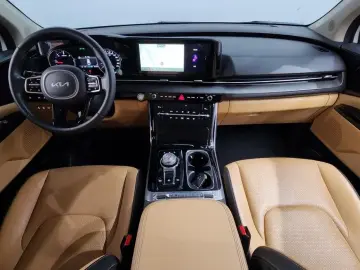 2022 Kia Carnival с пробегом 65 623 км