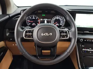 2022 Kia Carnival с пробегом 65 623 км