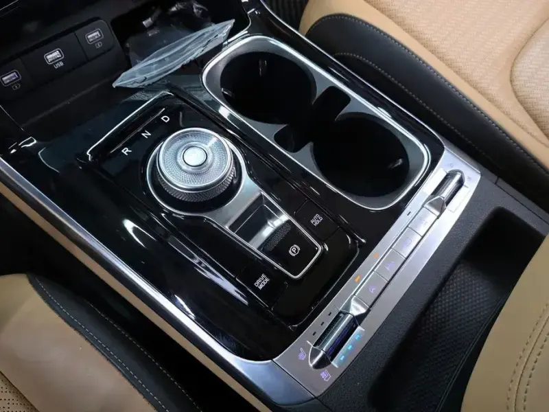 2023 Kia Carnival с пробегом 60 855 км