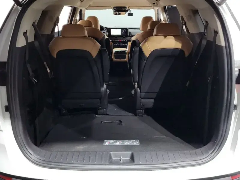 2022 Kia Carnival с пробегом 65 623 км