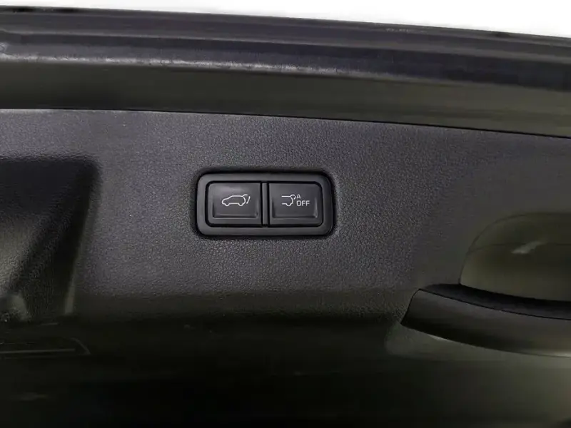 2023 Kia Carnival с пробегом 60 855 км