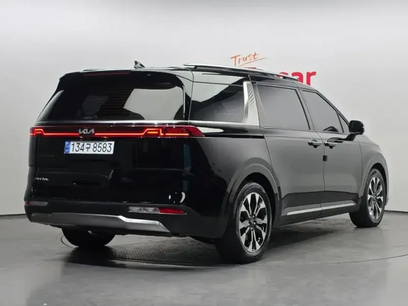 2023 Kia Carnival с пробегом 80 073 км