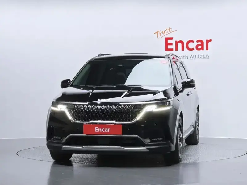 2023 Kia Carnival с пробегом 45 938 км