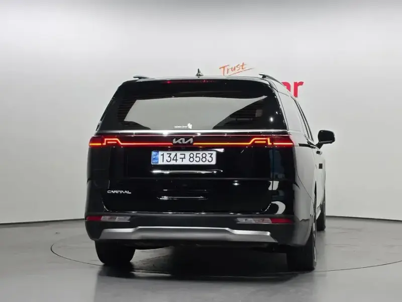 2023 Kia Carnival с пробегом 80 073 км
