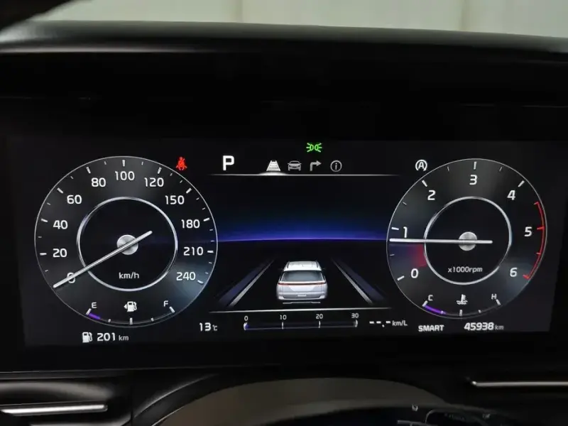 2023 Kia Carnival с пробегом 45 938 км