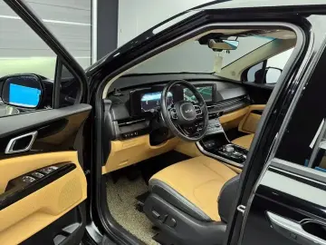 2023 Kia Carnival с пробегом 80 073 км