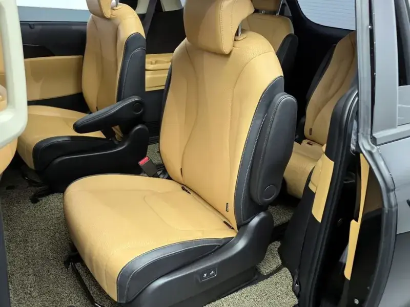 2023 Kia Carnival с пробегом 80 073 км