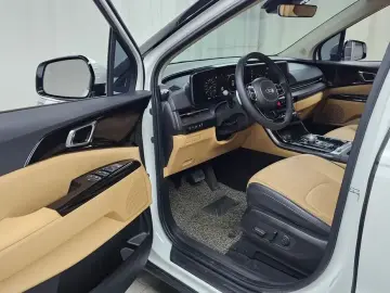 2021 Kia Carnival с пробегом 67 545 км