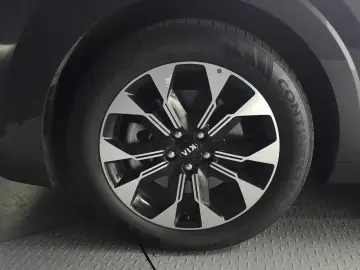 2021 Kia Carnival с пробегом 48 182 км