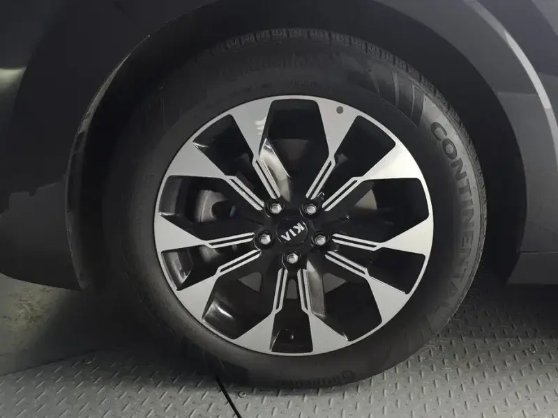 2021 Kia Carnival с пробегом 48 182 км