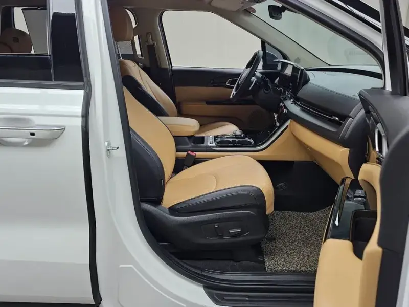 2021 Kia Carnival с пробегом 67 545 км