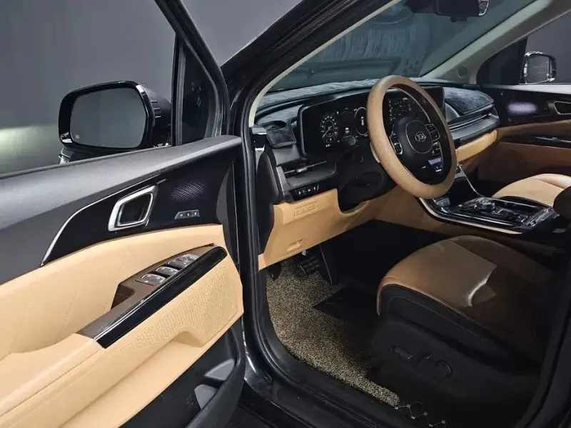 2021 Kia Carnival с пробегом 48 182 км