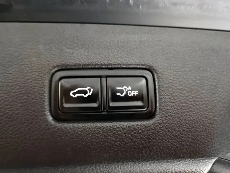 2023 Kia Carnival с пробегом 80 073 км