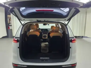 2021 Kia Carnival с пробегом 67 545 км