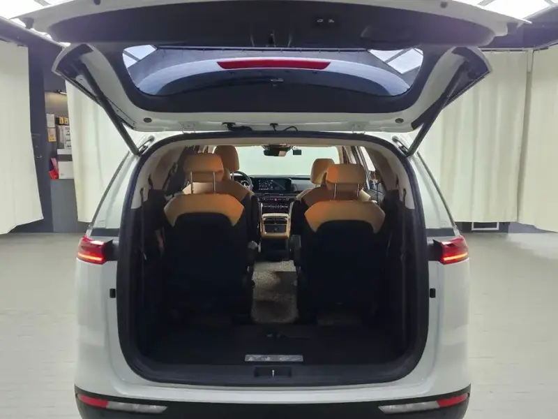2021 Kia Carnival с пробегом 67 545 км