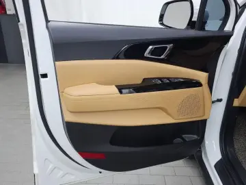 2021 Kia Carnival с пробегом 67 545 км