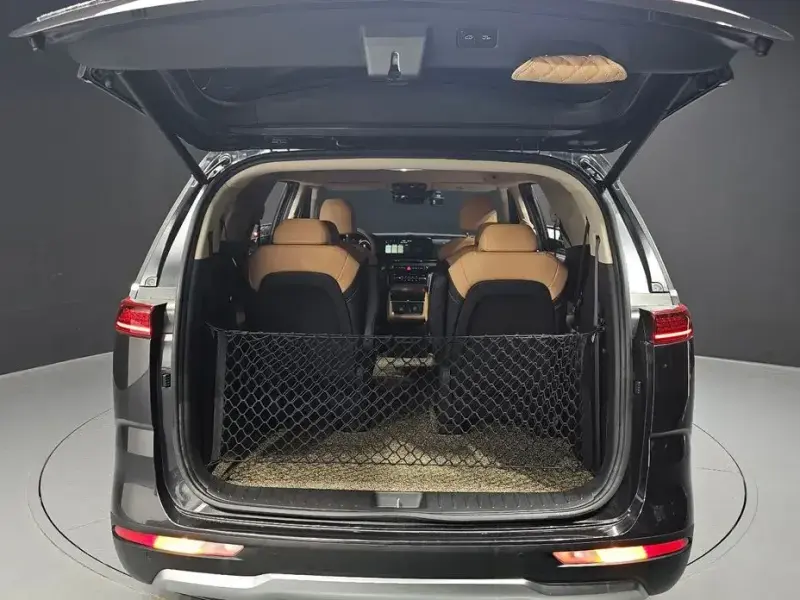 2021 Kia Carnival с пробегом 48 182 км