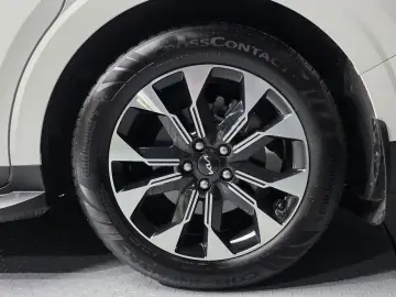 2022 Kia Carnival с пробегом 9 733 км