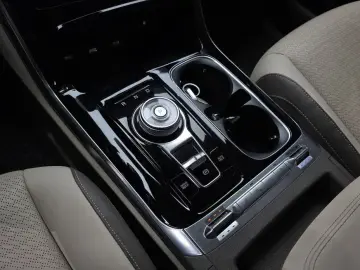 2022 Kia Carnival с пробегом 9 733 км