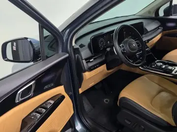 2021 Kia Carnival с пробегом 107 991 км