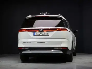 2021 Kia Carnival с пробегом 151 407 км