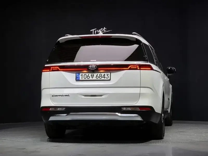 2021 Kia Carnival с пробегом 151 407 км