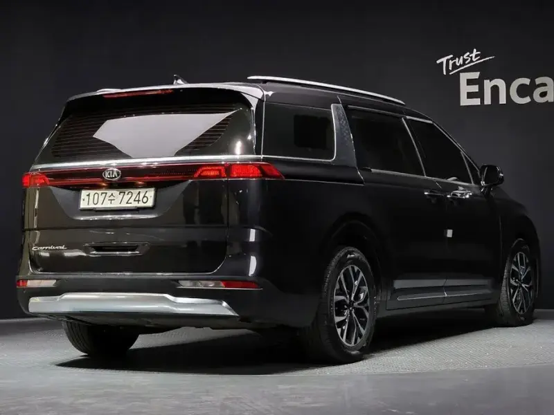 2021 Kia Carnival с пробегом 152 354 км