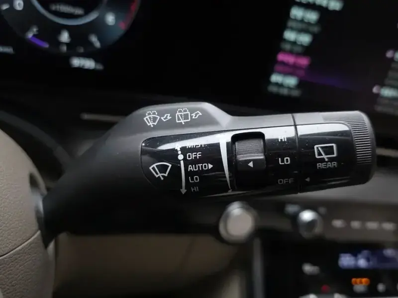 2022 Kia Carnival с пробегом 9 733 км