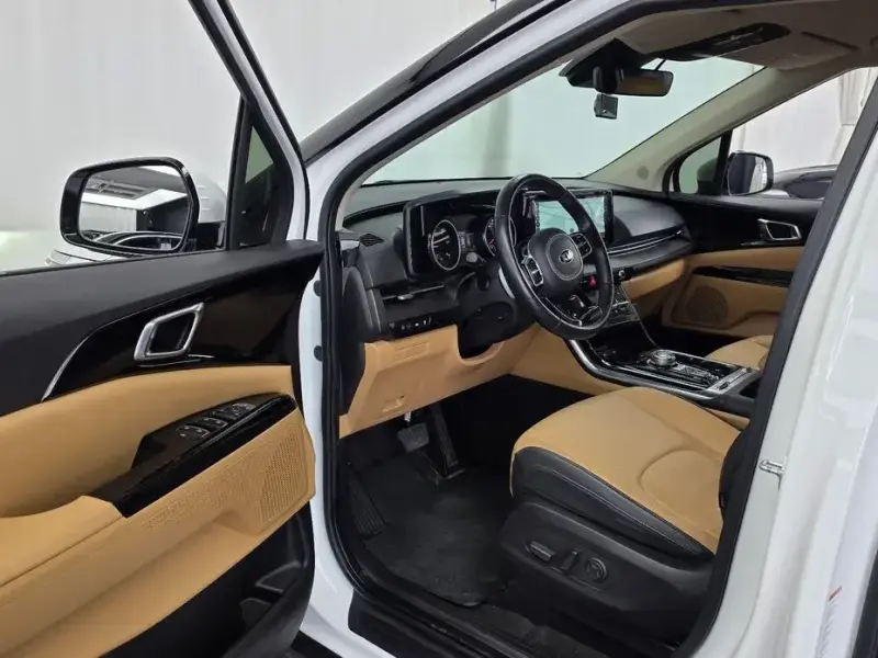 2021 Kia Carnival с пробегом 151 407 км