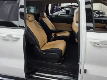 2021 Kia Carnival с пробегом 151 407 км