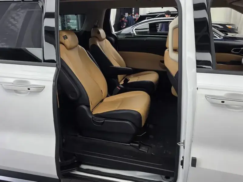 2021 Kia Carnival с пробегом 151 407 км