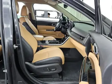 2021 Kia Carnival с пробегом 152 354 км
