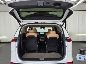 2021 Kia Carnival с пробегом 151 407 км