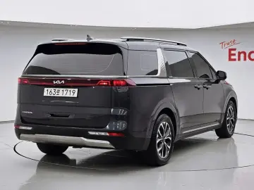 2023 Kia Carnival с пробегом 68 125 км