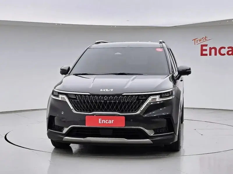2023 Kia Carnival с пробегом 68 125 км