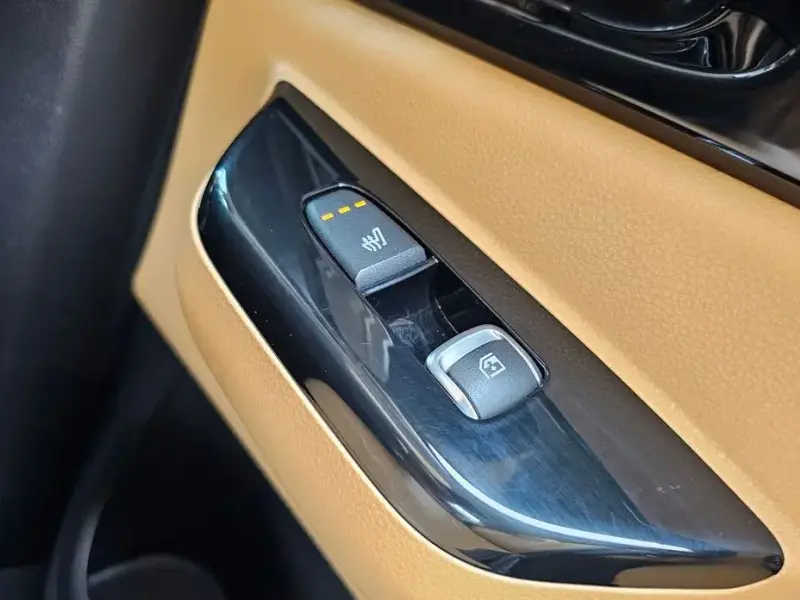 2023 Kia Carnival с пробегом 68 125 км