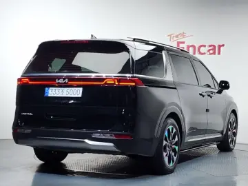 2023 Kia Carnival с пробегом 31 291 км