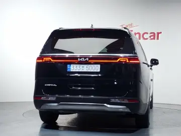 2023 Kia Carnival с пробегом 31 291 км