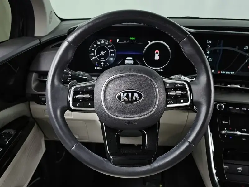 2021 Kia Carnival с пробегом 91 813 км