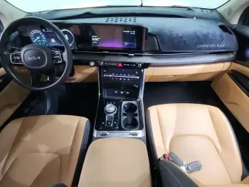 2023 Kia Carnival с пробегом 31 291 км
